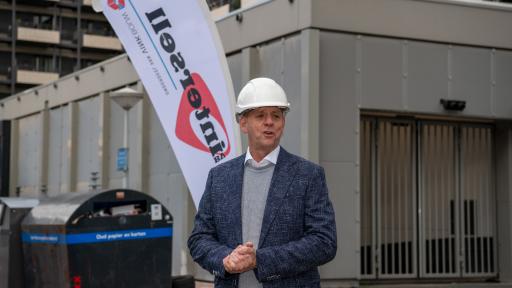 Eerste heipaal geslagen project De Burmandwarsstraat