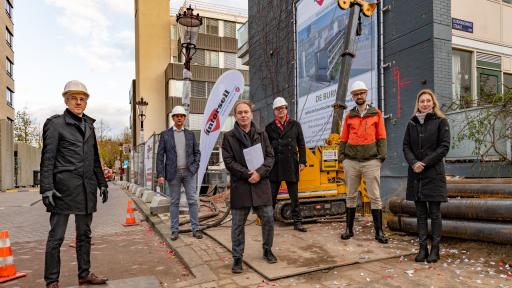 Eerste heipaal geslagen project De Burmandwarsstraat