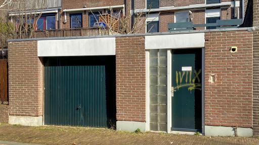 Transformatie leegstaand gebouw naar 7 studio's voor jongeren