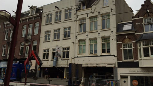 Winkel en 4 woningen Middenweg Amsterdam