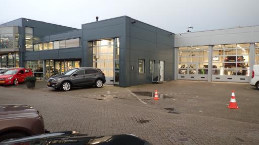 Verbouwing Opel garage Janssen van Kouwen Huizen